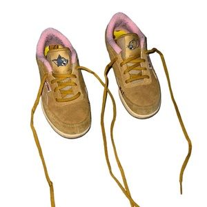 Tom and Jerry Reebok size 2.5y